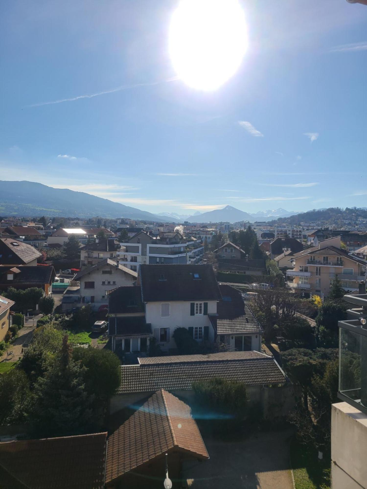 Apartament Joli T2 Proche Gare Avec Vue Annemasse Zewnętrze zdjęcie