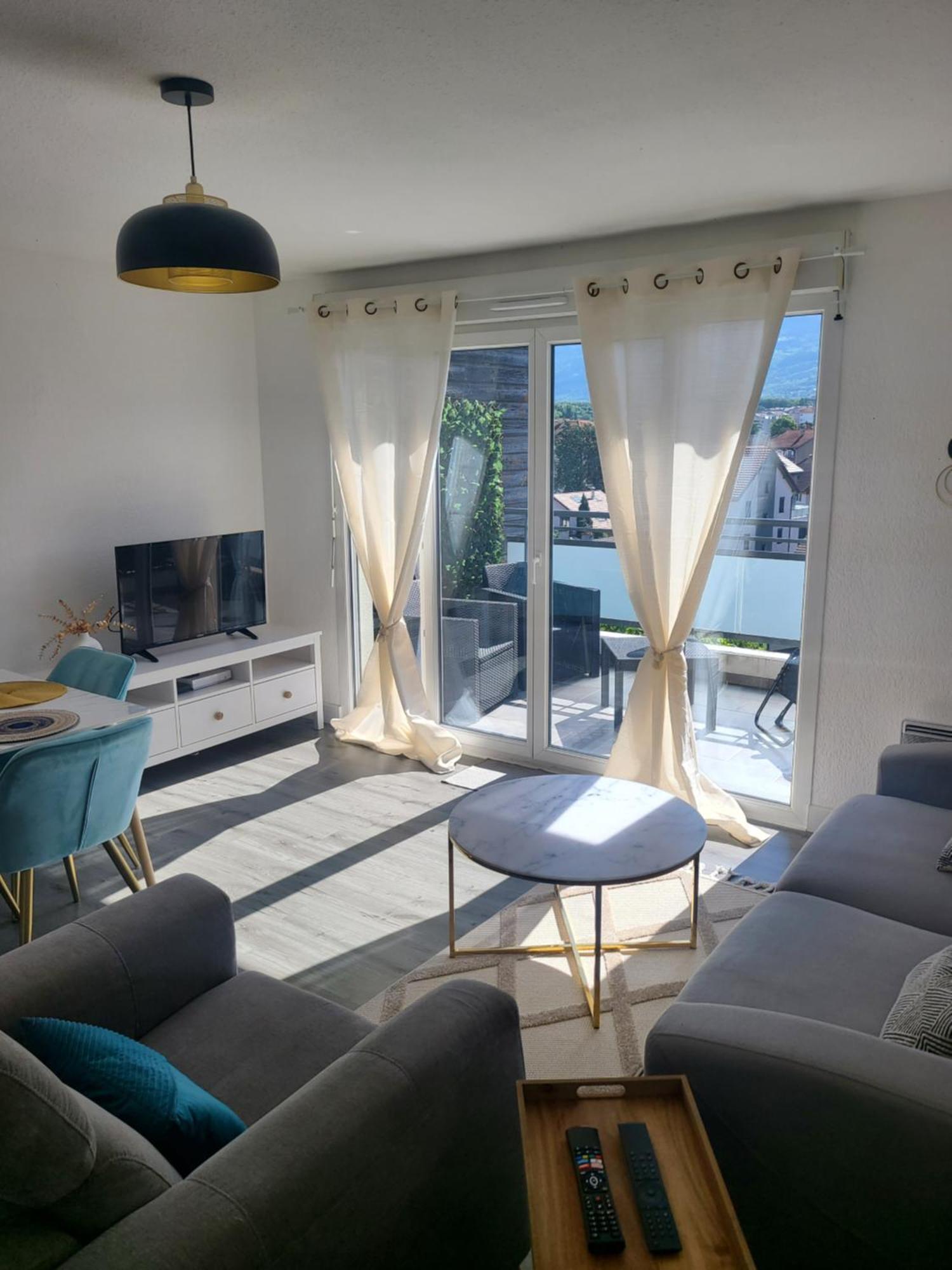 Apartament Joli T2 Proche Gare Avec Vue Annemasse Zewnętrze zdjęcie